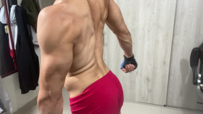 Brunocuttie94 - Bruno flexing his sexy muscles in red boxers