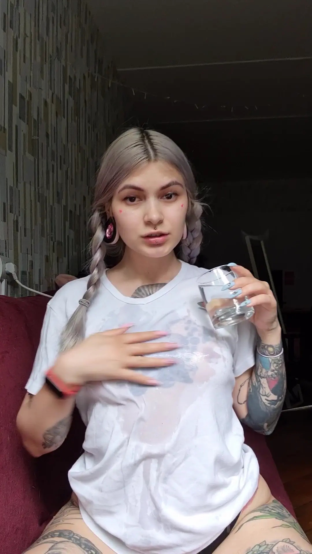 Exclusive Leak: Jelya_Barner - Watter dripping - Stream in FullHD | Hotleakxxx.com
