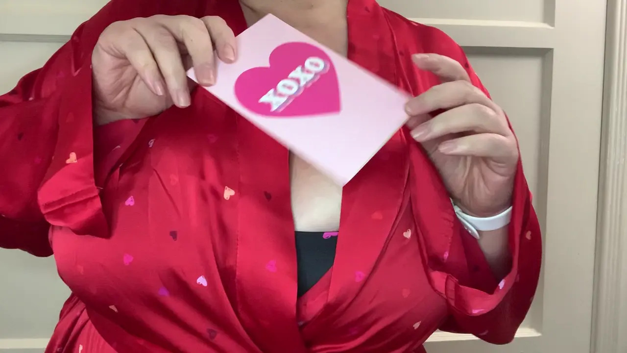 Exclusive Leak: Lasvegasbunny - Huge tits be my valentine - Stream in FullHD | Hotleakxxx.com