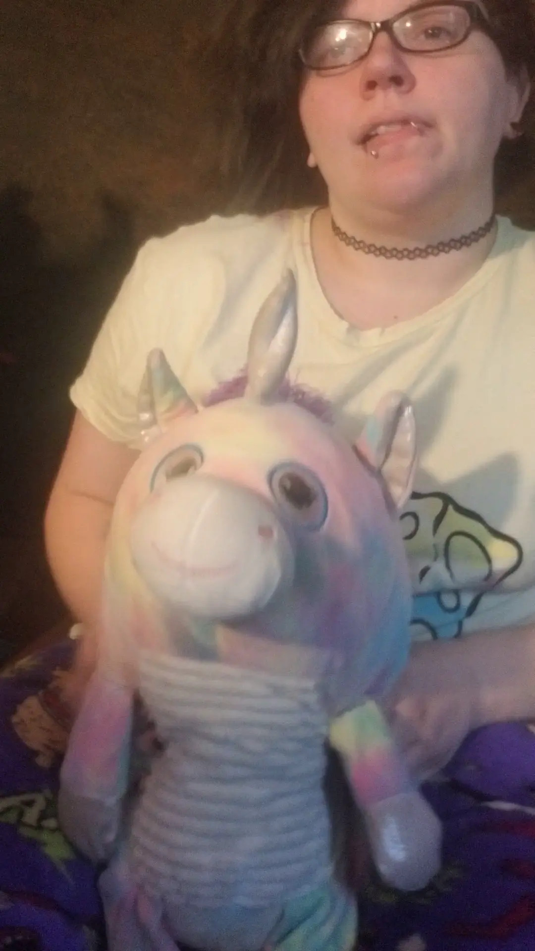 Exclusive Leak: QueenIceBitch - Bad babygirl smoking with stuffie - Stream in FullHD | Hotleakxxx.com