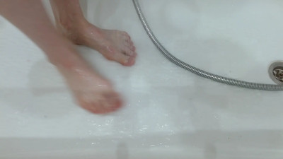 SilverSwan21 - legs, heels, toes