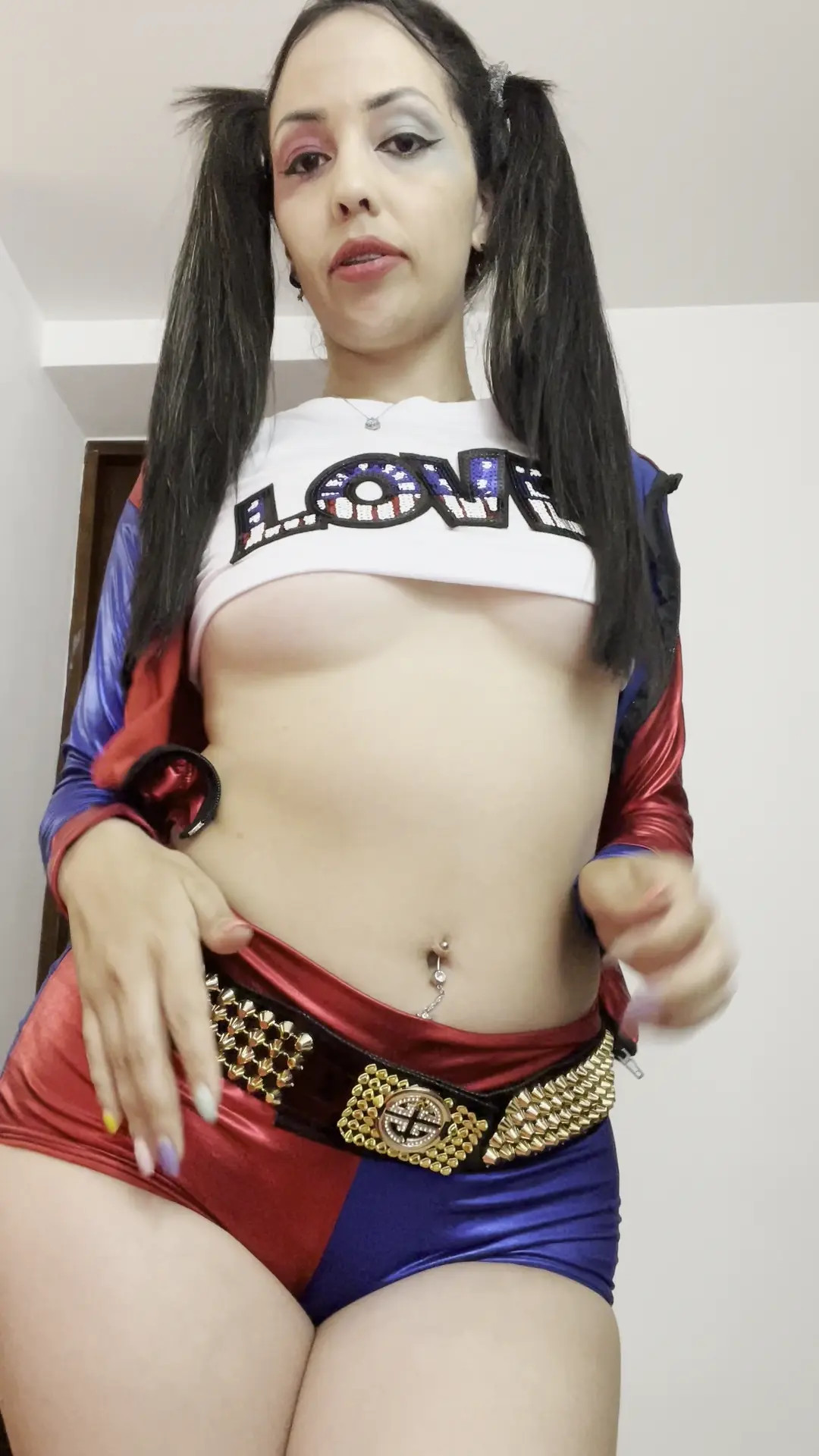 Exclusive Leak: Isa Heaven - Teasing you as Harley Quinn - Stream in FullHD | Hotleakxxx.com