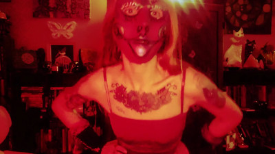 BethAdone - MEET COURTNEY STOX ARTFREAK MOVIE