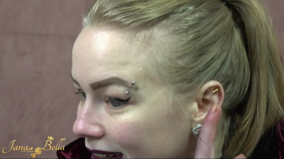 Jana Bella - new piercings