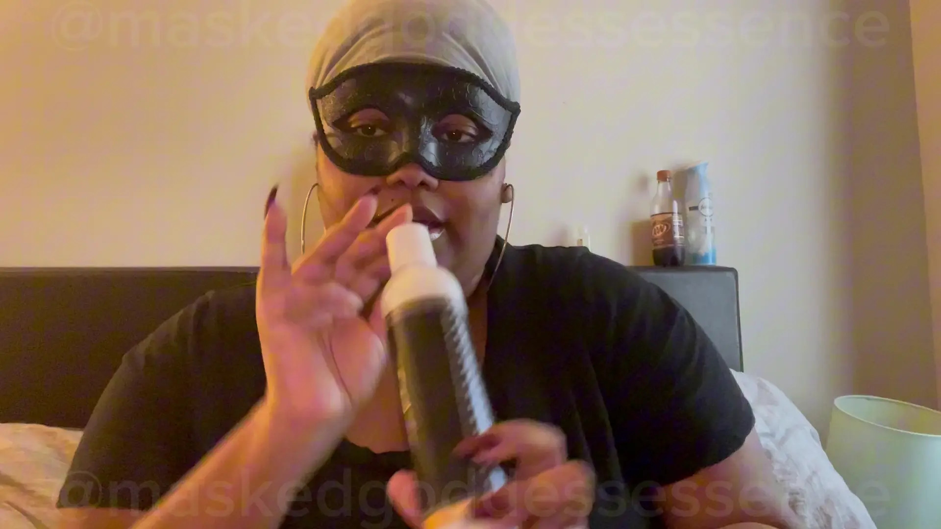 Exclusive Leak: MaskedGoddessEssence - Unboxing: CUM LUBE - Stream in FullHD | Hotleakxxx.com