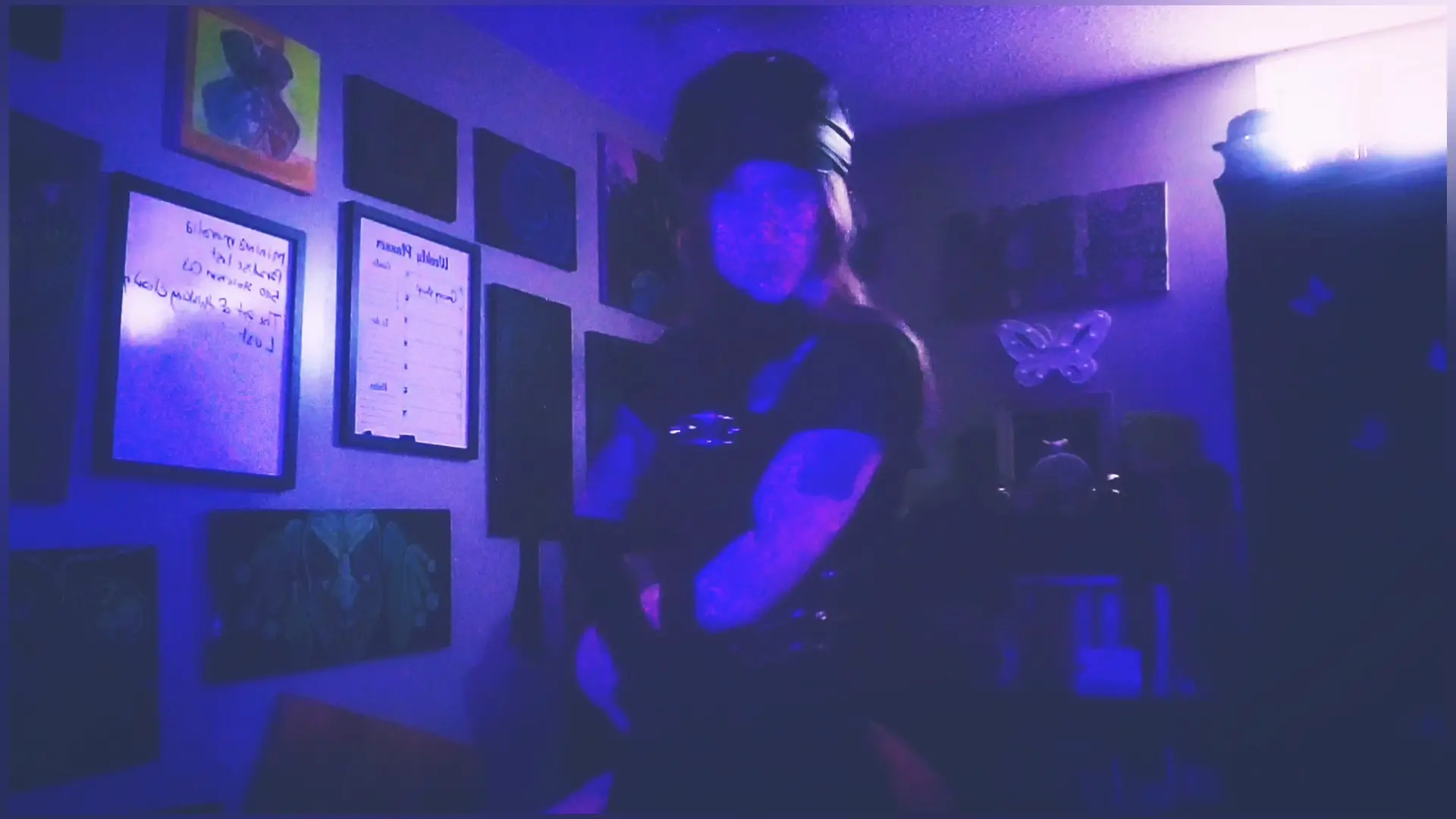 Exclusive Leak: BethAdone - Break It i Down, Beauty! ARTFREAK MINI MOVIE - Stream in FullHD | Hotleakxxx.com