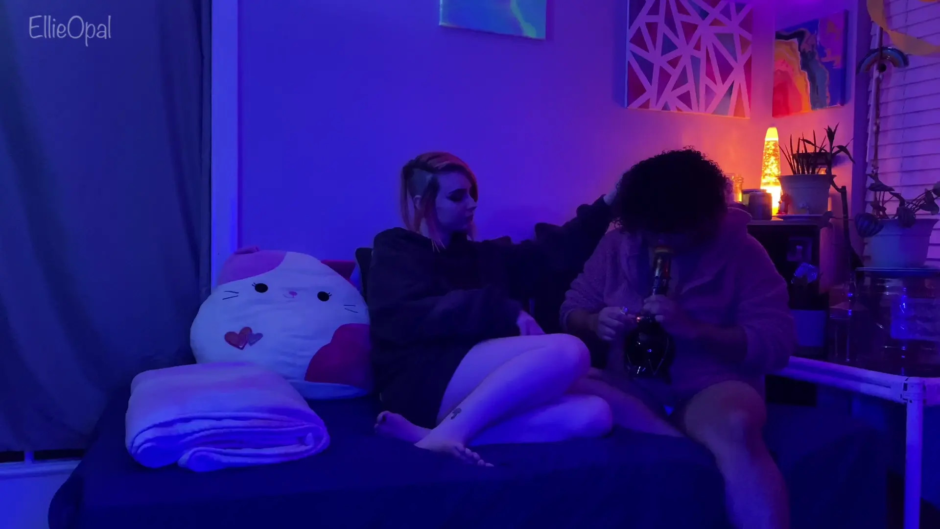 Exclusive Leak: EllieOpal - Sensual Lesbian Smoking - Stream in FullHD | Hotleakxxx.com