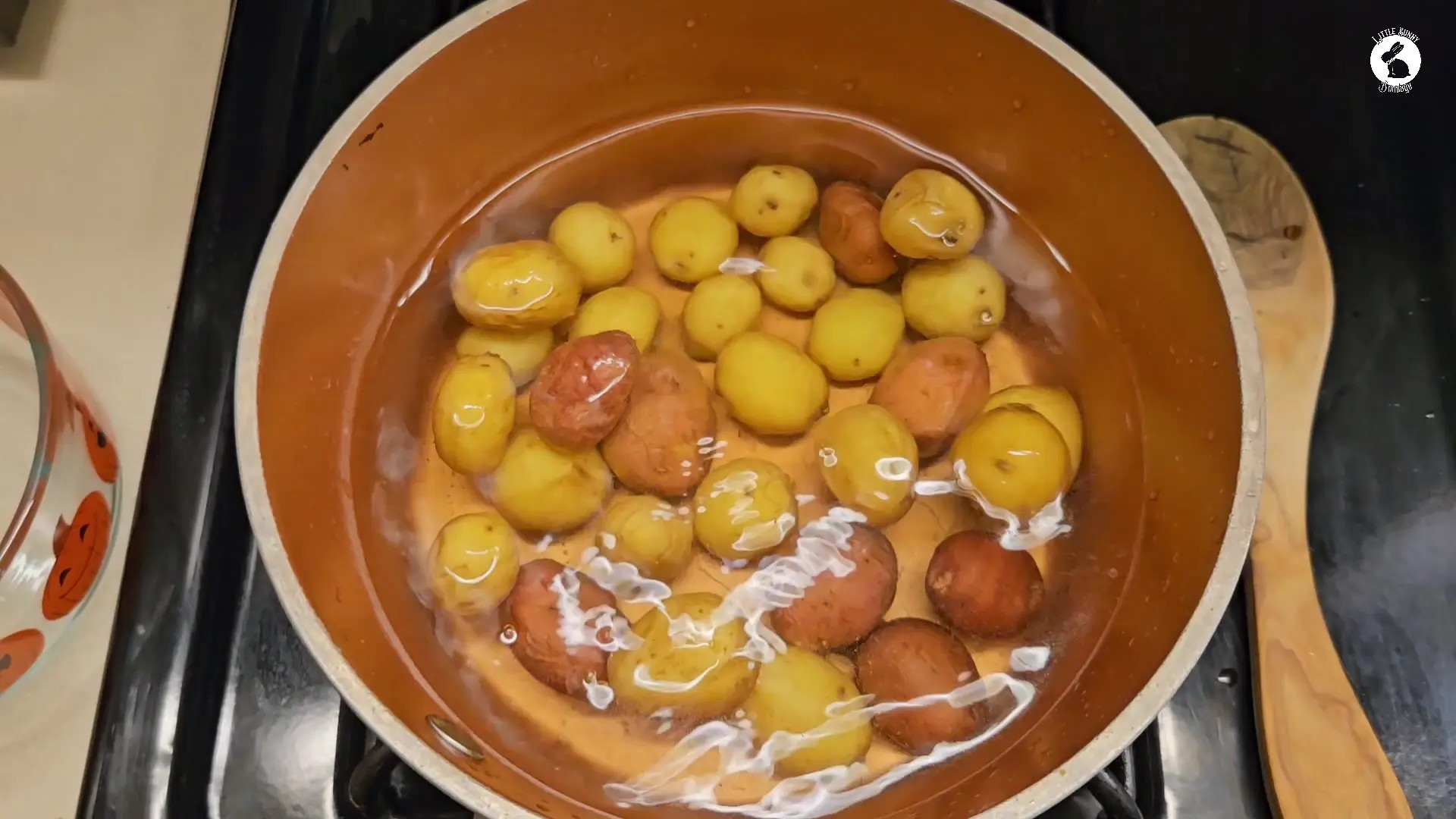 Exclusive Leak: LittleBunnyB - Elf Caught Eating Potatoes - Stream in FullHD | Hotleakxxx.com