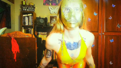 BethAdone - Well, Well Wealthy! ARTFREAK SHORT FILM