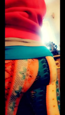 GreenEyeCurious - Shaking ass for you in my leggings