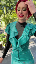 Miss Fetilicious - Latex vamp