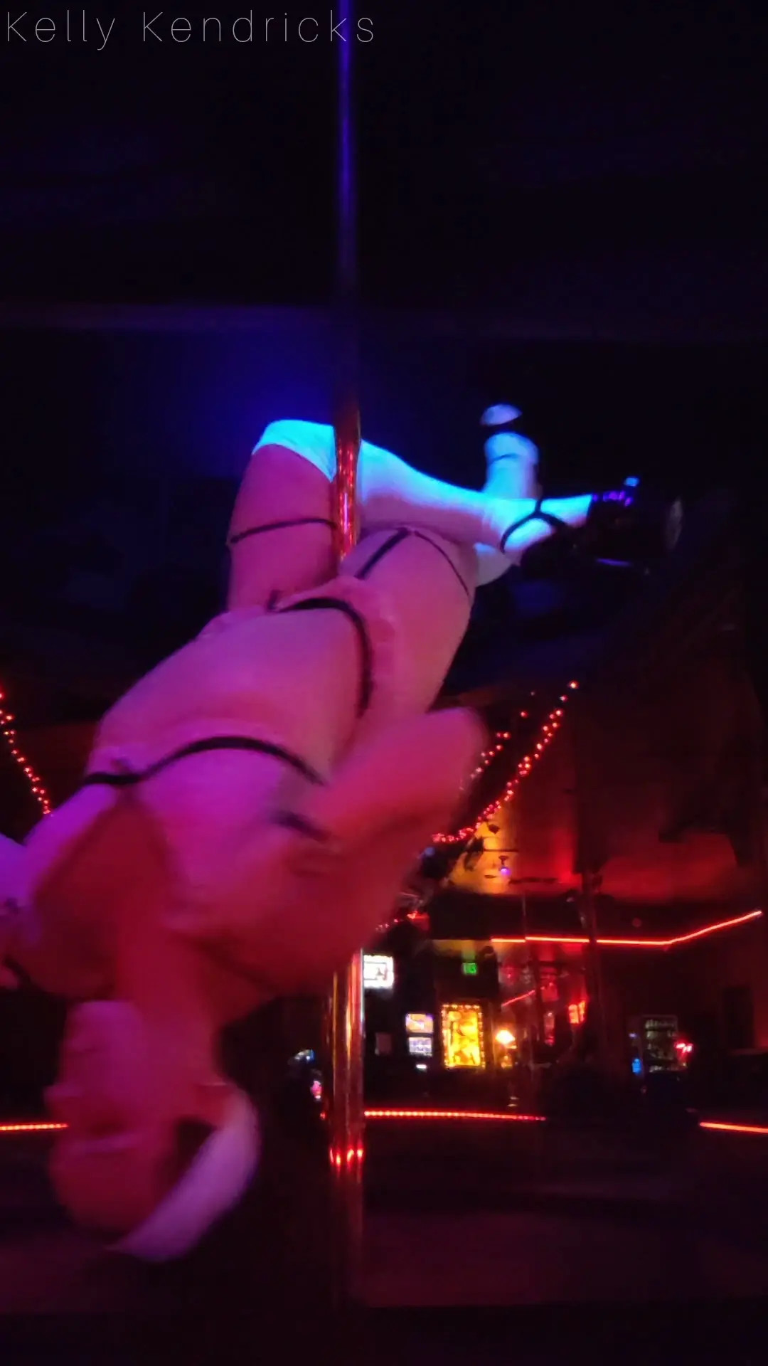 Exclusive Leak: kelly_kendricks - Pole Dancing Vid - Stream in FullHD | Hotleakxxx.com