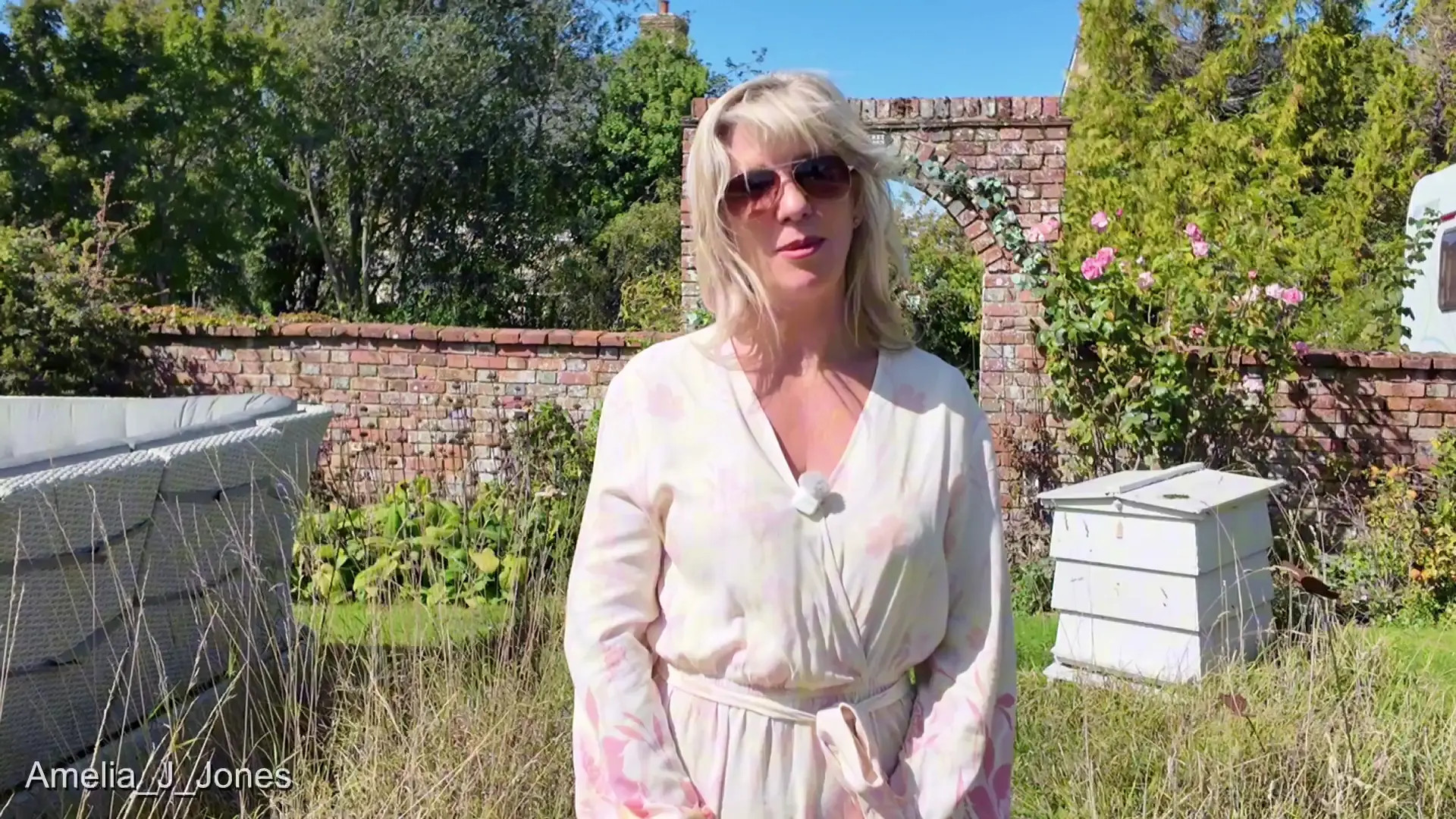 Exclusive Leak: AmeliaJJones - Walk Around My English Country Garden With Me - September - Stream in FullHD | Hotleakxxx.com