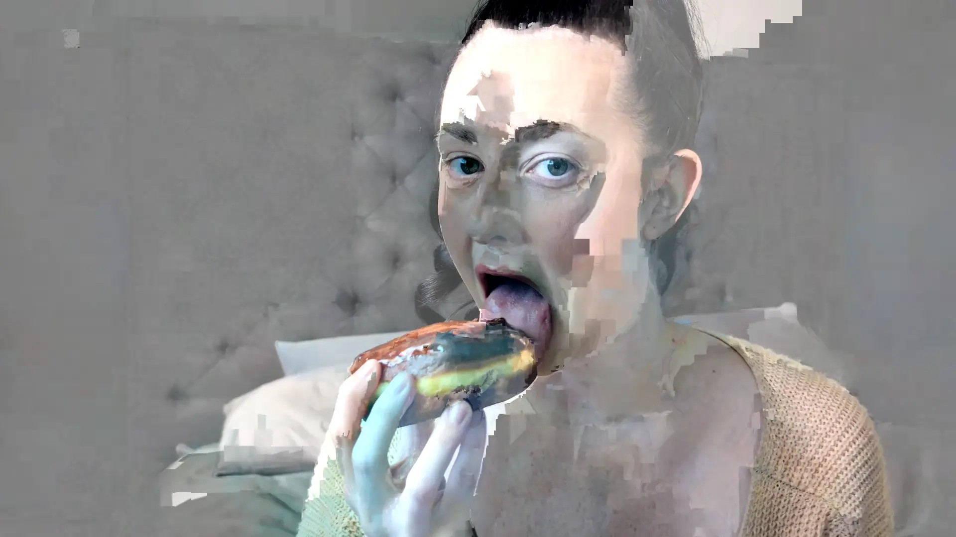 Exclusive Leak: Raven Noir - Indulging and Eating A Creme Filled Donut - Stream in FullHD | Hotleakxxx.com