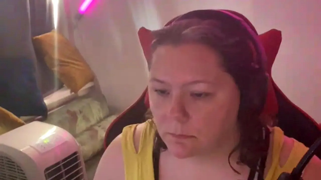 Exclusive Leak: Queenfaev - Live streaming - Stream in FullHD | Hotleakxxx.com