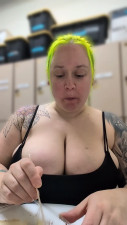 sparklybisexual - Eating my Birthday Cake