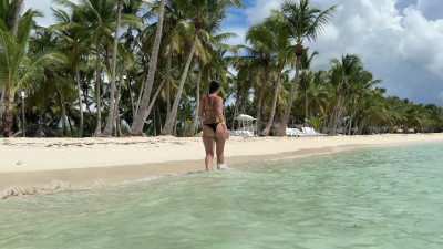 NicoleBelle - Vacation with me