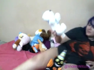 VioletWitchy - Showing off my plushies I got at claw machines