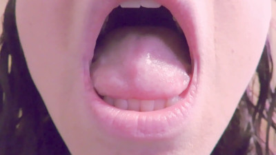 Roxy Loca Amor - Explore My Mouth