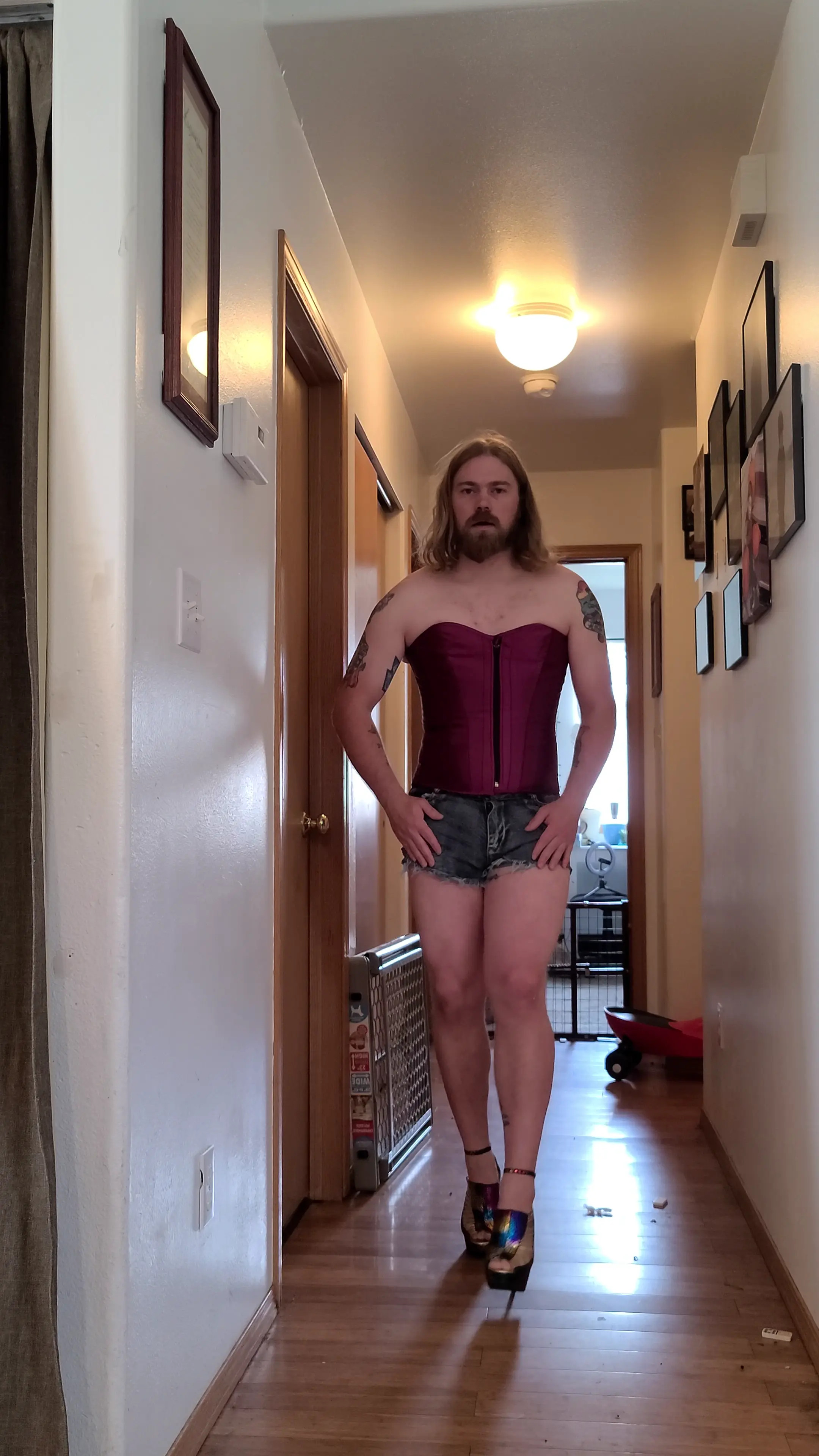 Exclusive Leak: Jett is Juliet - Sissy walking down the hallway - Stream in FullHD | Hotleakxxx.com
