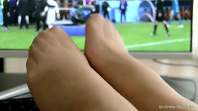 mistresslegs - Mistress toes play