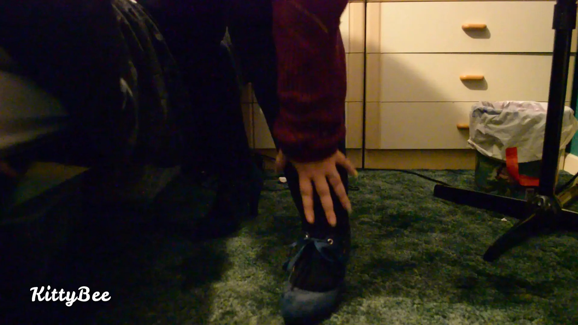 Exclusive Leak: Kittybee - Heels & Pantyhose - Stream in FullHD | Hotleakxxx.com
