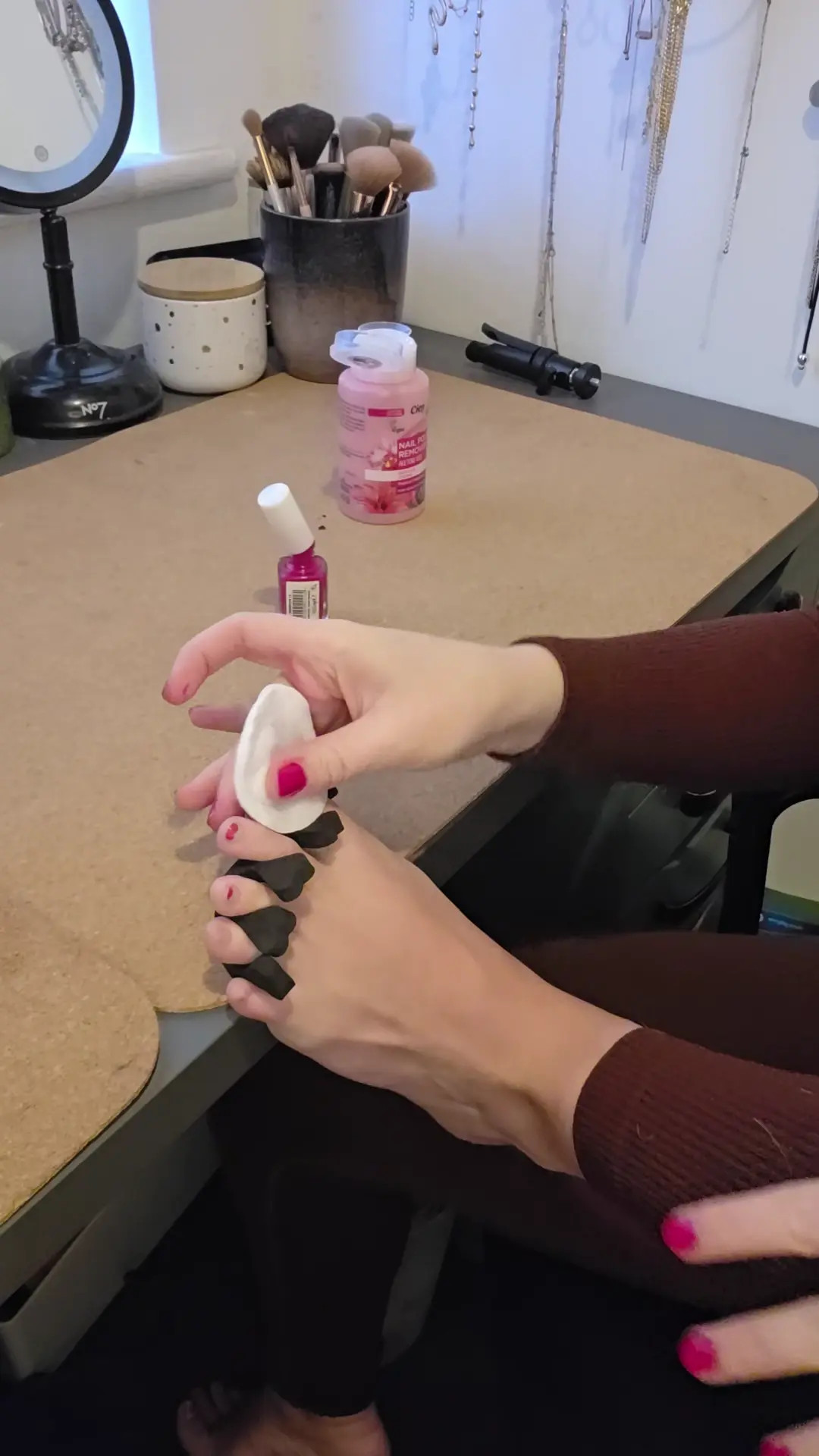Exclusive Leak: CuteBootyBabe21 - Paint My Toenails Together - Stream in FullHD | Hotleakxxx.com