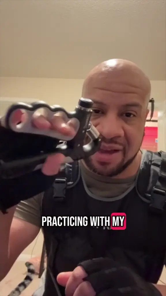 Exclusive Leak: Anon_Every_Man - Weighted Vest Pull Up Challenge - Stream in FullHD | Hotleakxxx.com