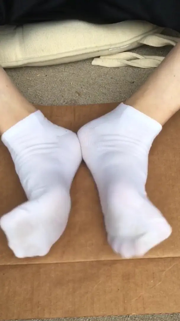 Exclusive Leak: theritefeet - White sock barefeet oil  lofi - Stream in FullHD | Hotleakxxx.com