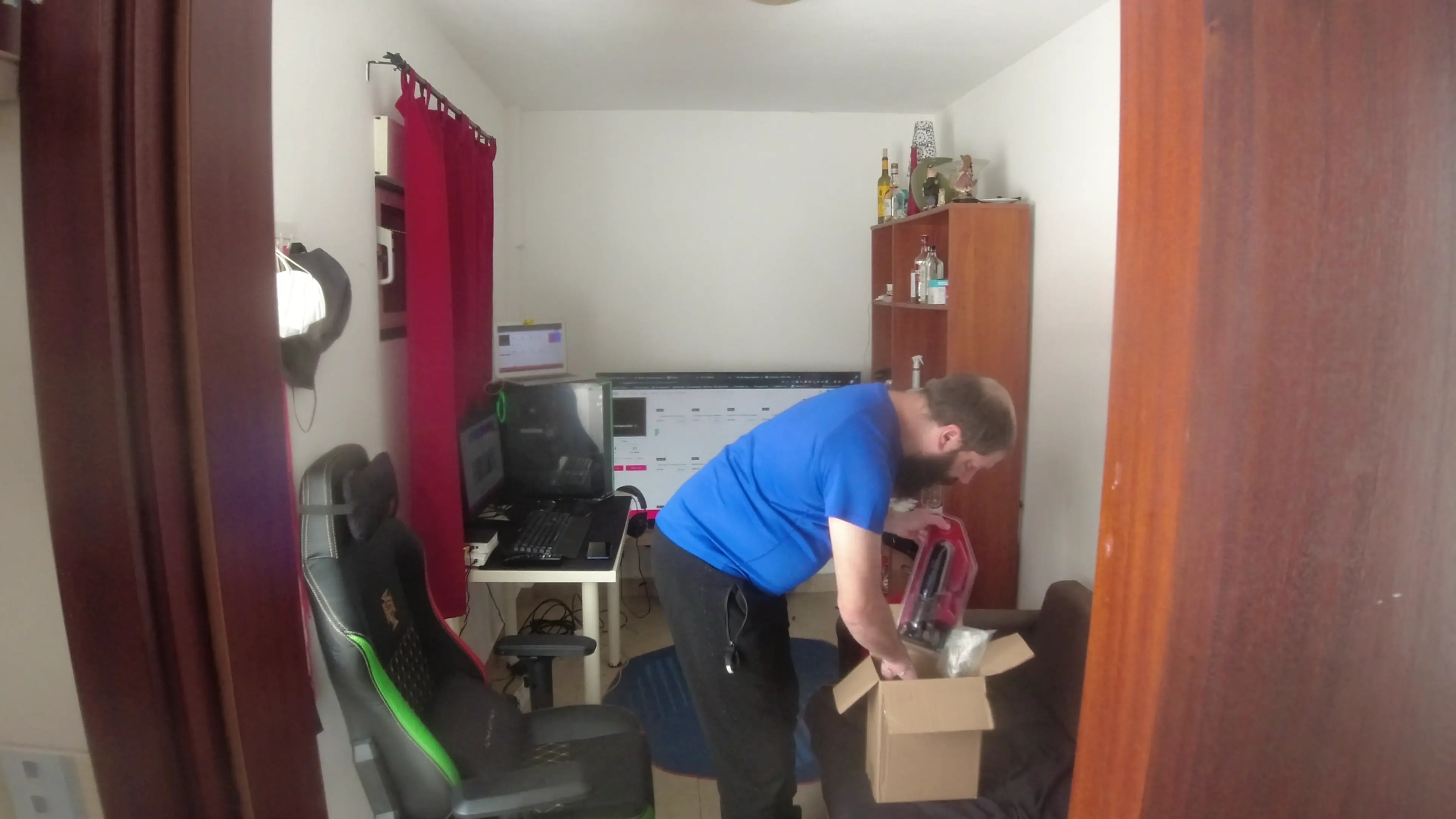Exclusive Leak: Cristianostar - Unboxing 9 Inch Dildo - Stream in FullHD | Hotleakxxx.com