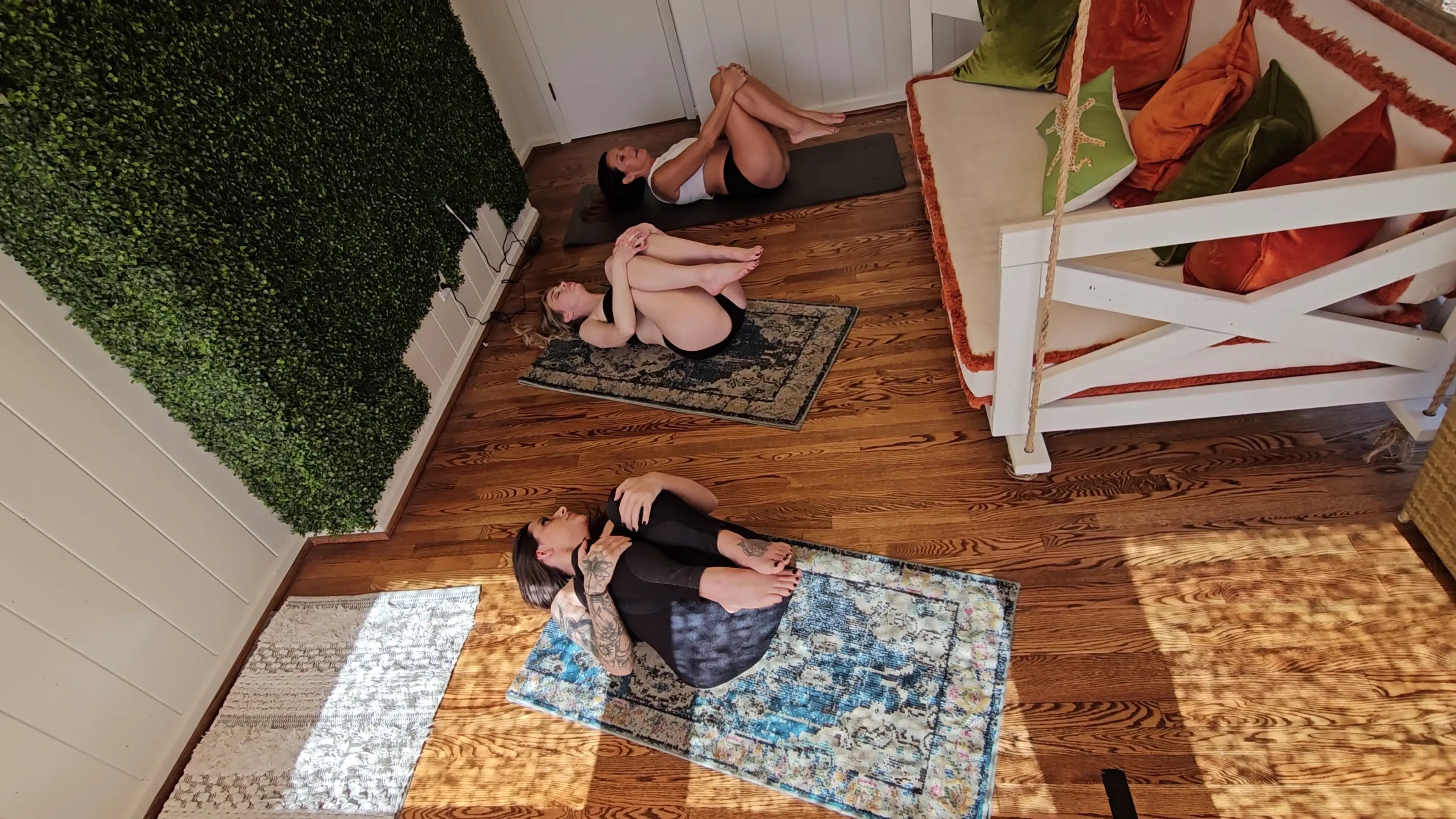Exclusive Leak: Kxnkyliv - HOT YOGA with Liv, Mallory K. & Mallory M - Stream in FullHD | Hotleakxxx.com