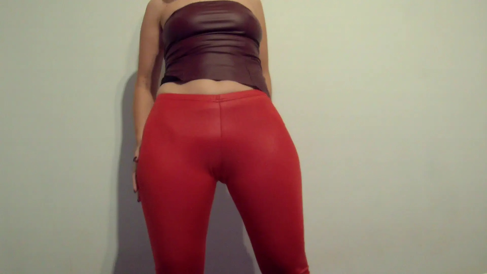Exclusive Leak: SexyNia80 - Mommy's tonight club wear - Stream in FullHD | Hotleakxxx.com
