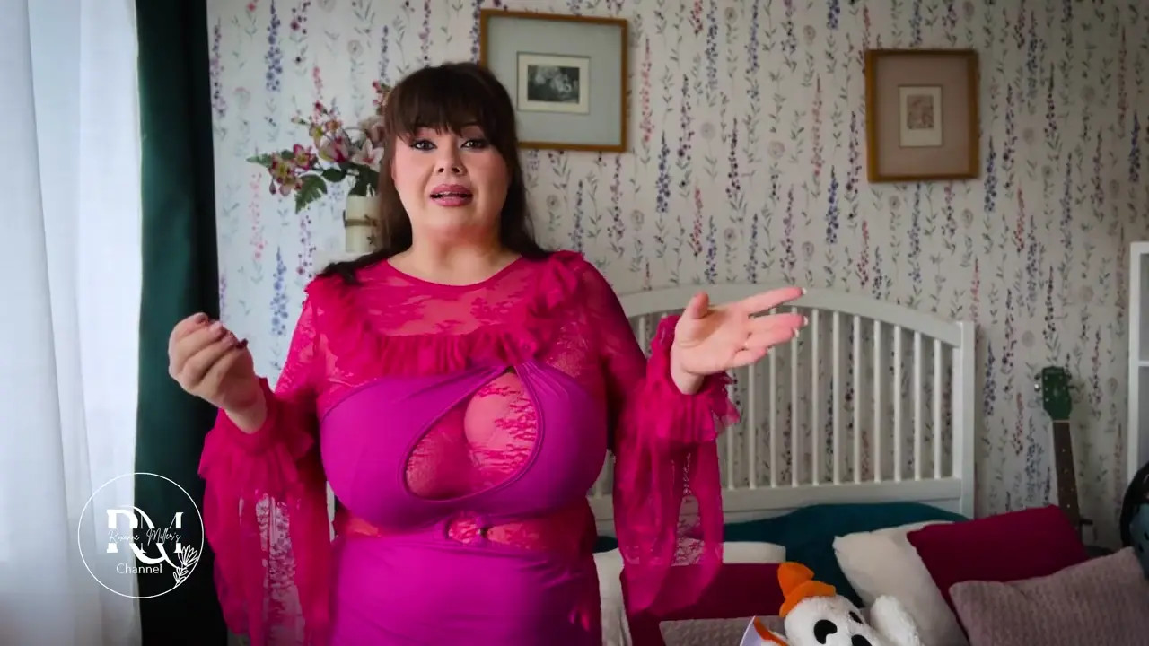 Exclusive Leak: RoxanneMiller - Natural Light Boudoir for Mid & Plus Size Bodies | Pink Goth - Stream in FullHD | Hotleakxxx.com
