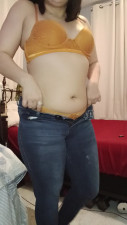 Lionessinlimbo - pretty girl tries on pants