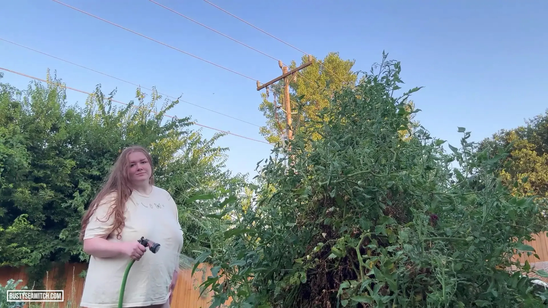 Exclusive Leak: BustySeaWitch - Gardening - Stream in FullHD | Hotleakxxx.com