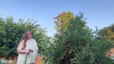 BustySeaWitch - Gardening