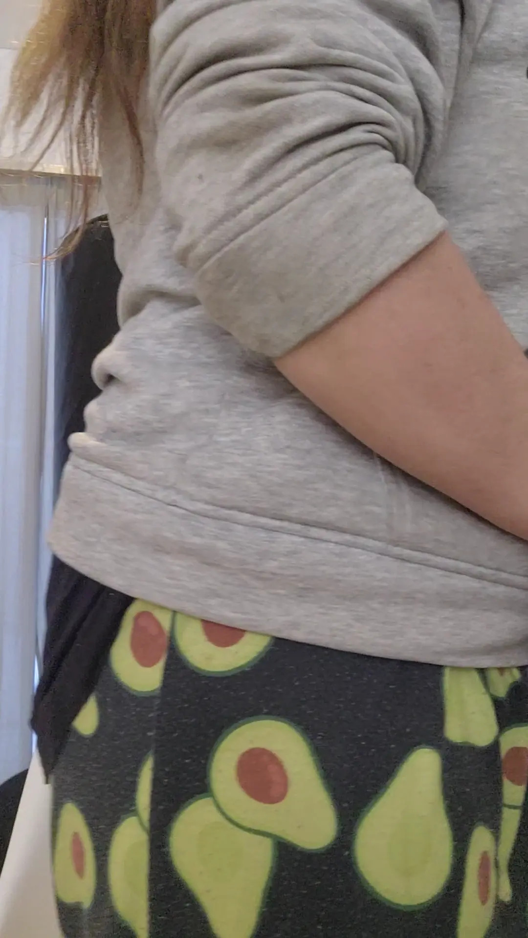 Exclusive Leak: abigaillatina - Playing with my hair braid - Stream in FullHD | Hotleakxxx.com