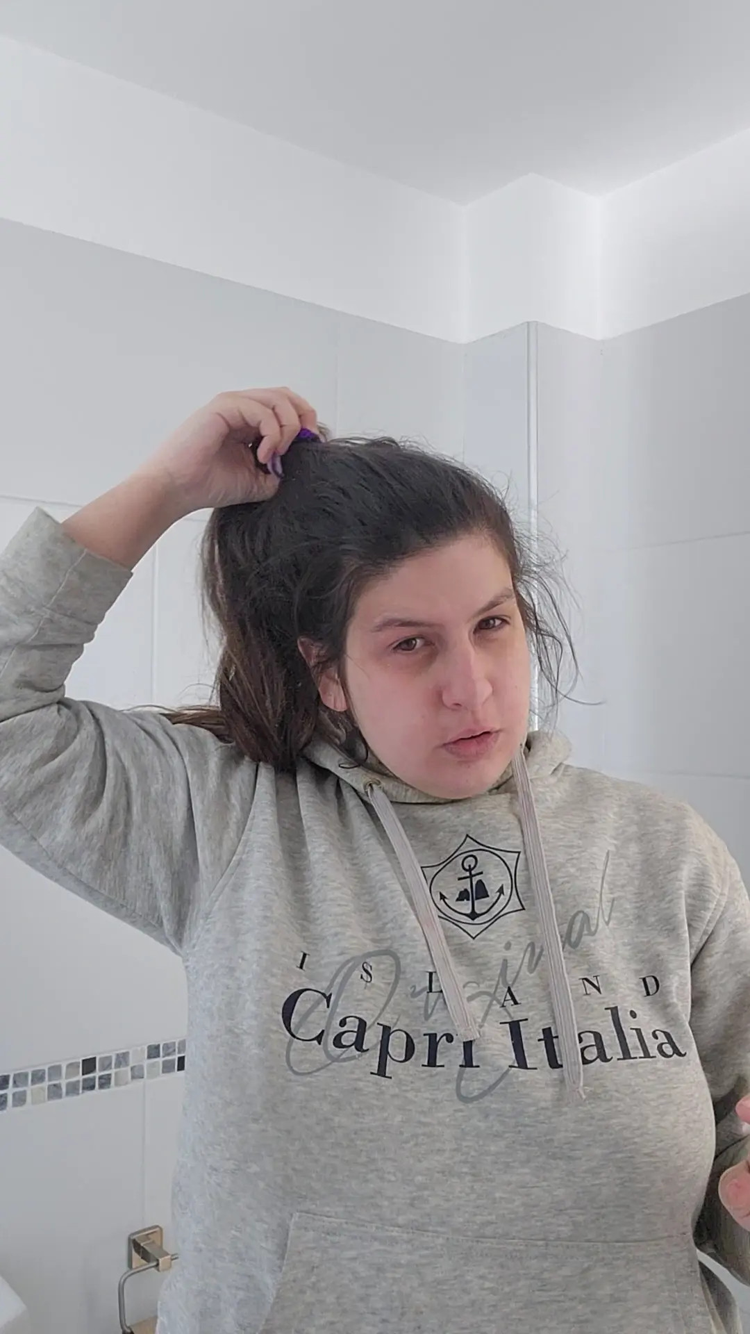 Exclusive Leak: abigaillatina - BRUSHING My long hair - Stream in FullHD | Hotleakxxx.com