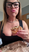 CallieRoks - donuts - how do you like yours