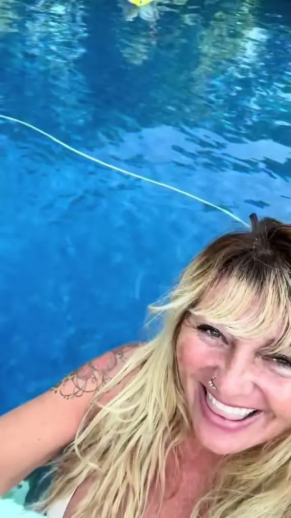 Exclusive Leak: Gin Lustig - Another Cool Tool - Stream in FullHD | Hotleakxxx.com