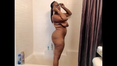Jenna Diamond - Showertime with Kitty