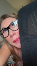 CallieRoks - CLOTHED FART COMPILATION