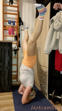 Hotcamlive - SFW - Yoga at home