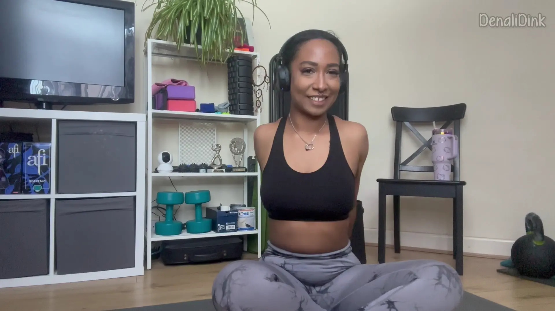 Exclusive Leak: Denali Dink Lu - Warm Up Stretching - SFW - Stream in FullHD | Hotleakxxx.com