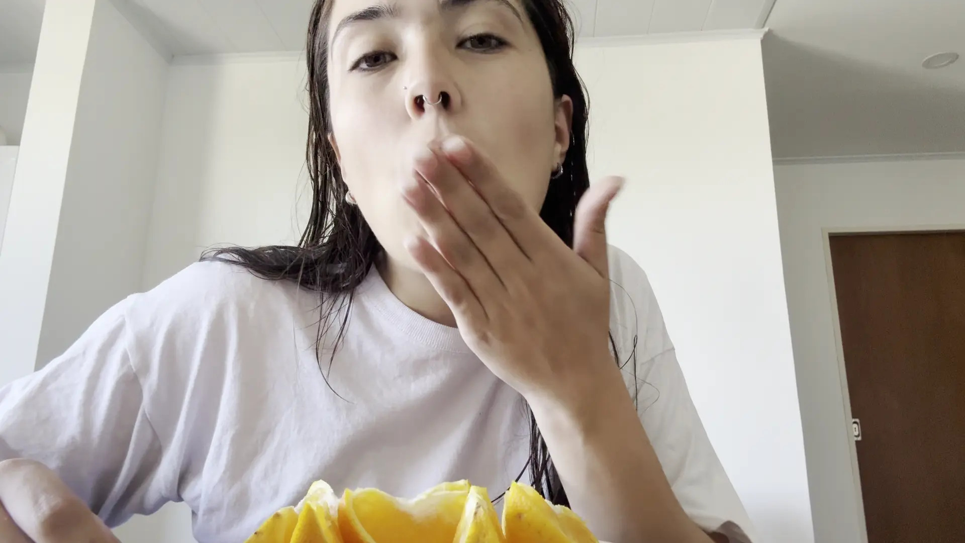 Exclusive Leak: Nyxaria1 - Oranges After GYM - ASMR Edition - Stream in FullHD | Hotleakxxx.com