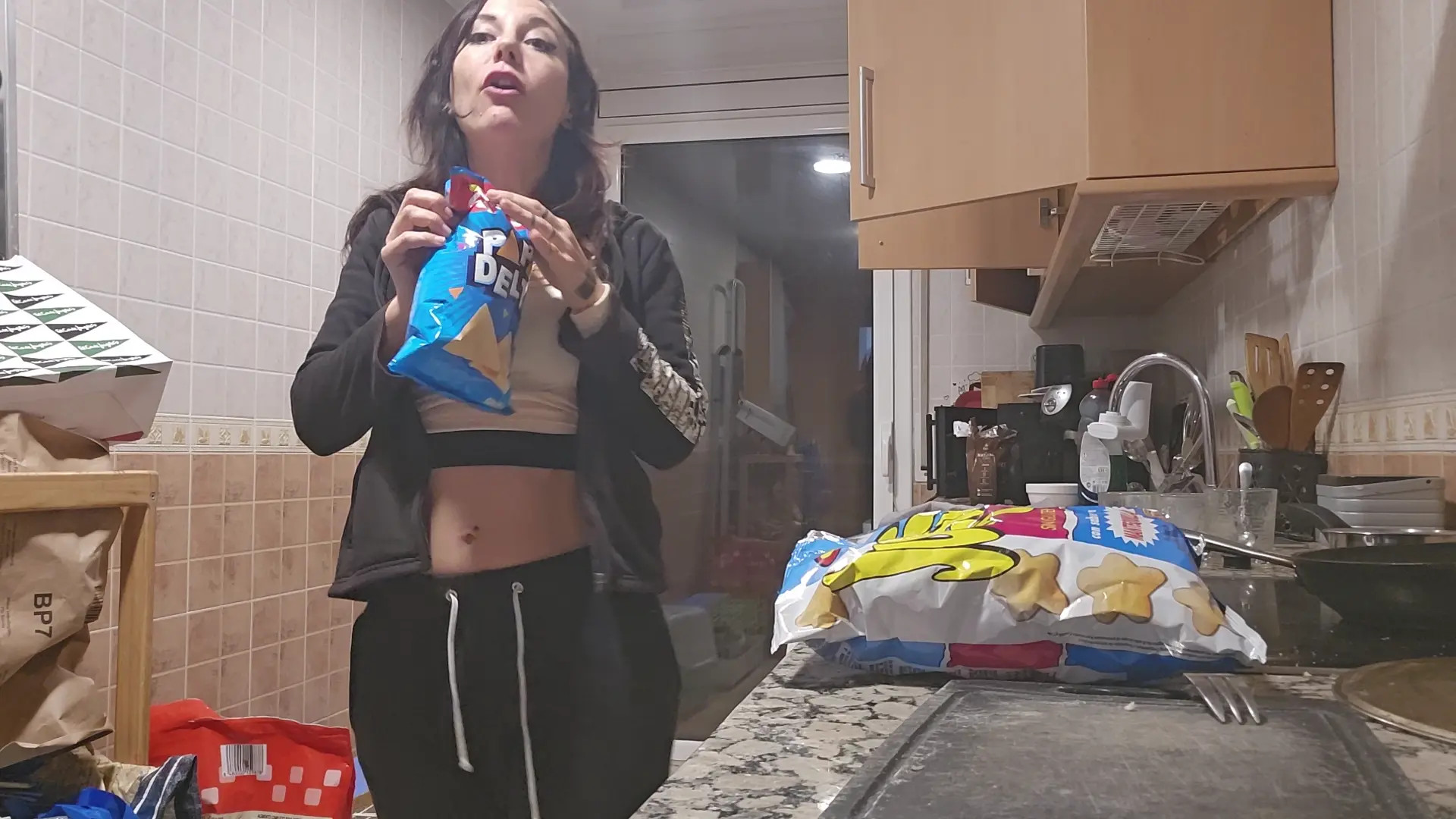 Exclusive Leak: YourSweetPoison - Snacks comparative - Stream in FullHD | Hotleakxxx.com
