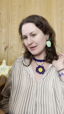 sexymilkyqueen - Trying different earrings
