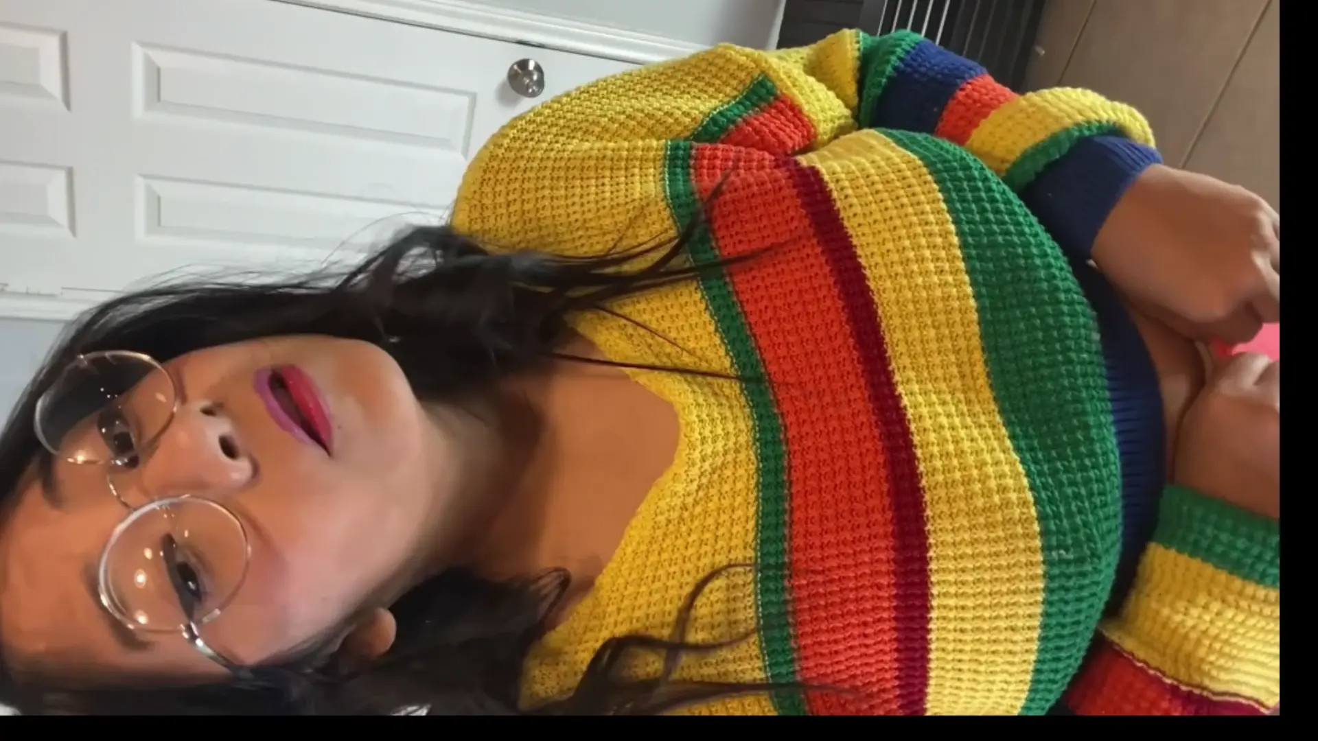 Exclusive Leak: RosemarieLoves - SFW Outfit of the day . Bright + pantyhose - Stream in FullHD | Hotleakxxx.com