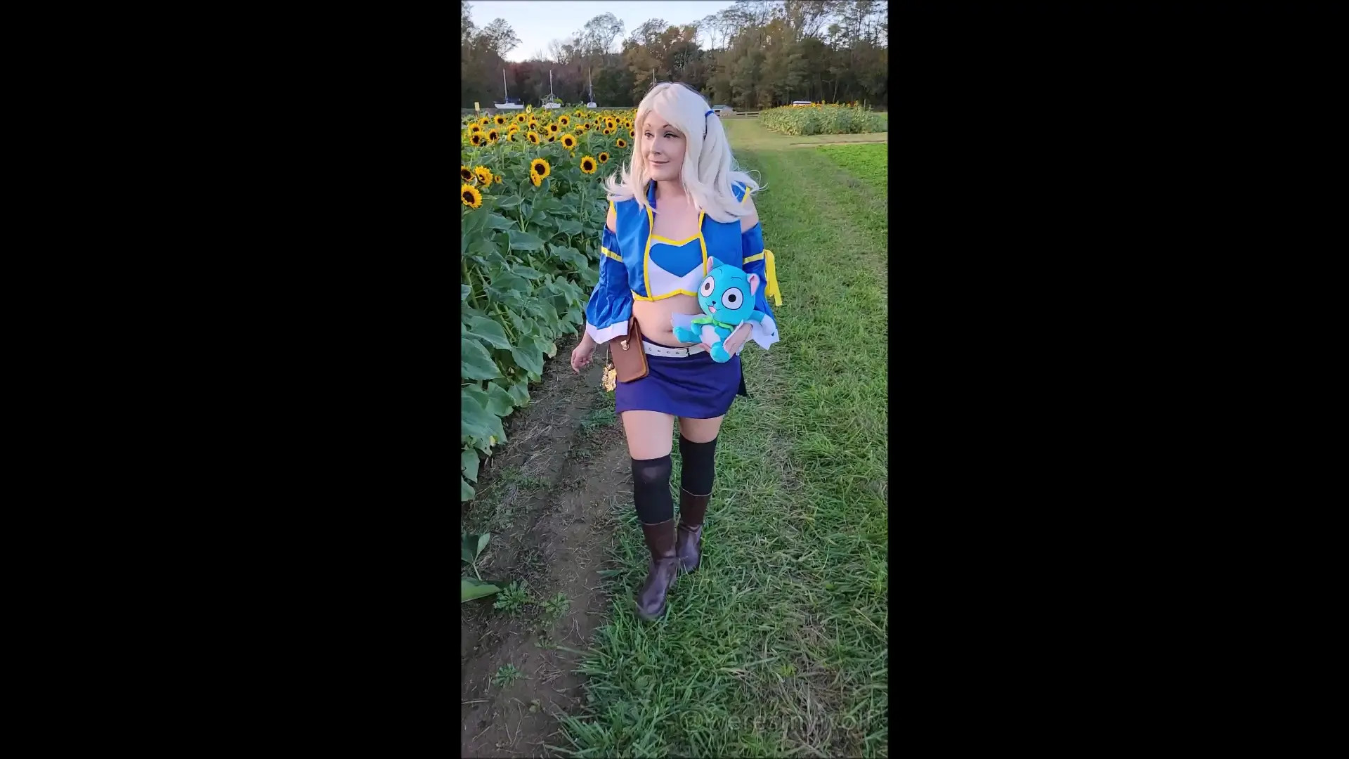 Exclusive Leak: WeresMyWolf - Lucy and Happy Visit a Sunflower Field - Fairy Tail Cosplay - Stream in FullHD | Hotleakxxx.com