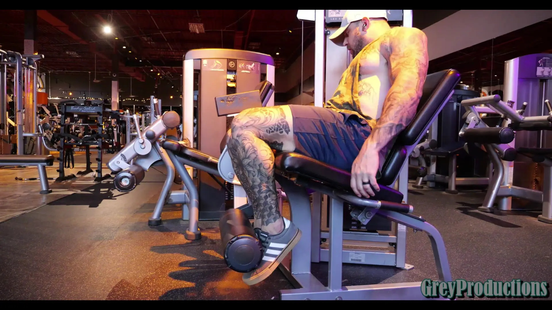 Exclusive Leak: xMichaelGrey - SFW - Leg Extensions Hypertrophy Work - Stream in FullHD | Hotleakxxx.com